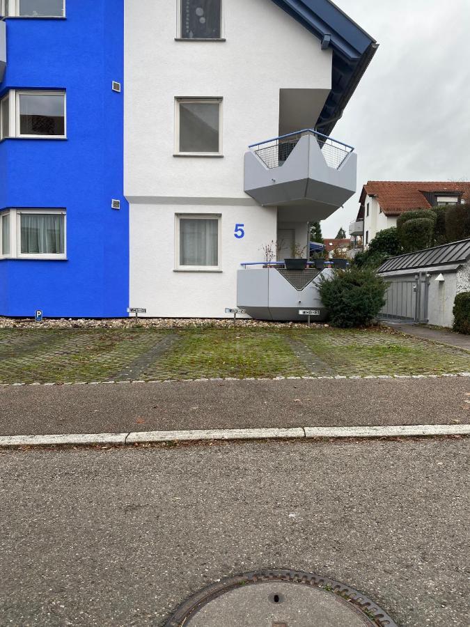 Mercedes I Stuttgart I Kitchen I Home Office I Parkplatz Böblingen Eksteriør billede